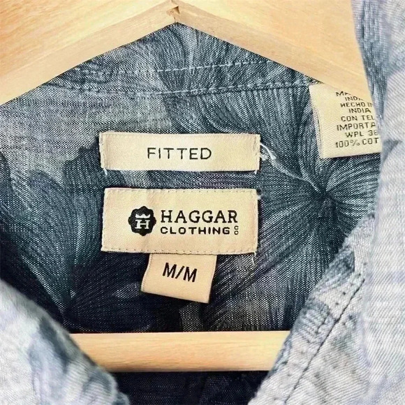 Haggar Men's M Blue Batik Leaf Print Short Sleeve Fitted Button-Up Shirt - Picture 3 of 7